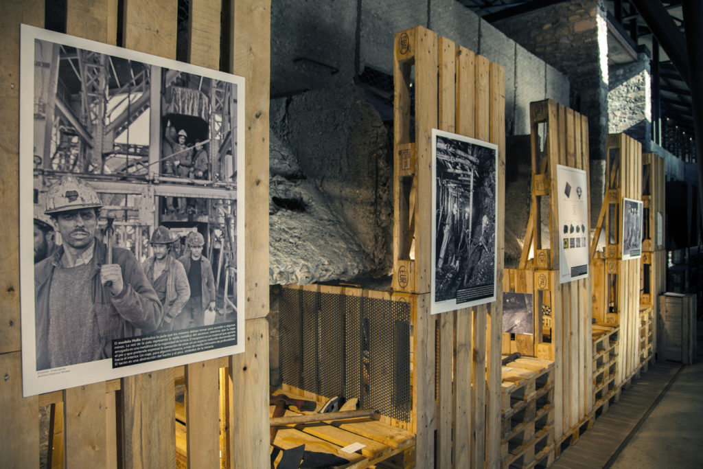 Exposición “Antracita” de Paula Pérez, en La Fabrica de Luz. Museo de la Energía. Ponferrada. León 2018