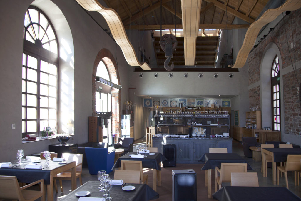 Zona de restauración. La Fabrica de Luz. Museo de la Energía. Ponferrada. León 2018