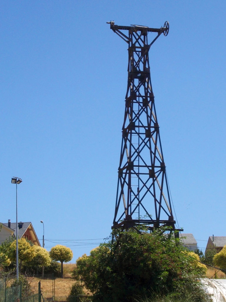 Detalle del antiguo teleféricom en las Instalaciones abandonadas de el Pozo Viejo, de Antracitas de Fabero. Lillo del Bierzo. Fabero. León 2016