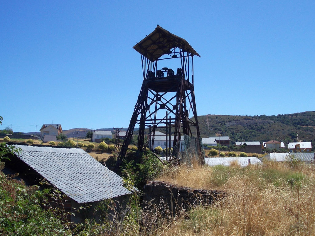 Instalaciones abandonadas de el Pozo Viejo, de Antracitas de Fabero. Lillo del Bierzo. Fabero. León 2016