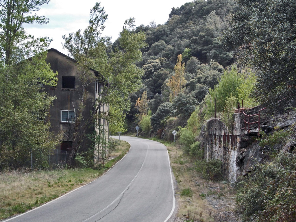 Instalaciones abandonadas de Antracitas de Arlanza. Bembibre. León  2017