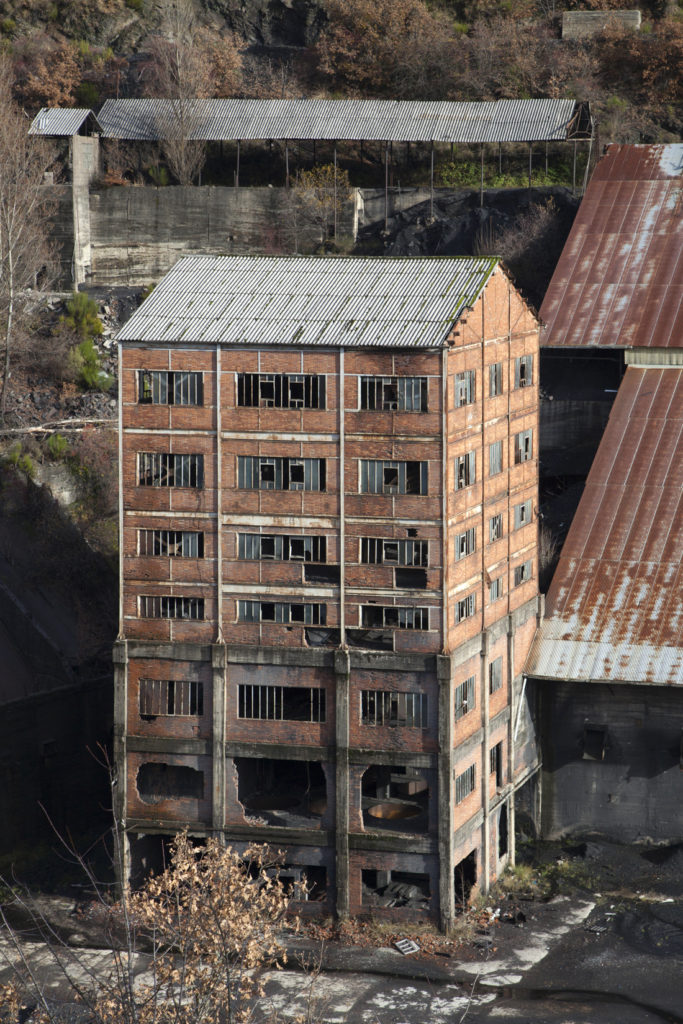 Antiguas instalaciones del Pozo Casares. Tremor de Arriba. León. 2018