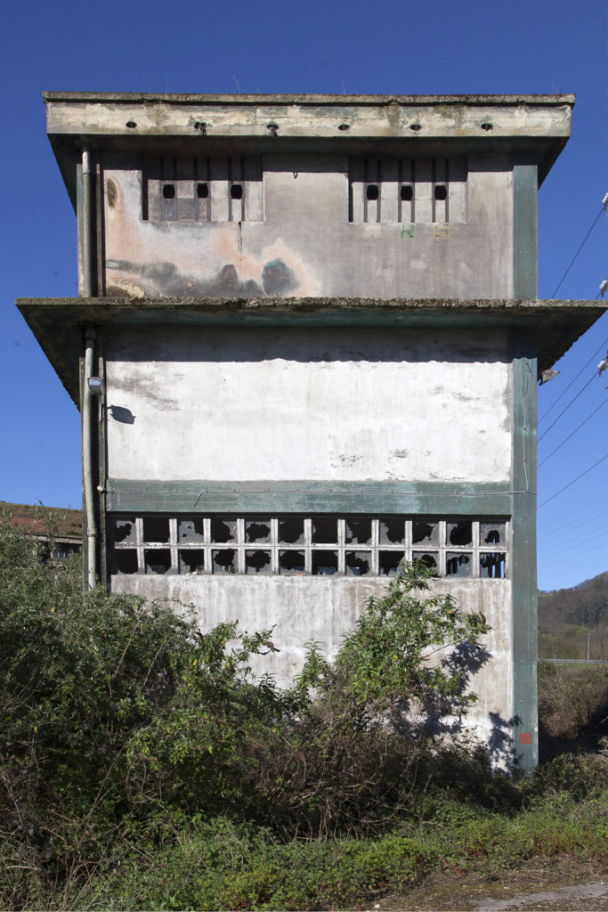 Instalaciones abandonadas de la Factoría de Nitrastur. Langreo. Asturias 2016