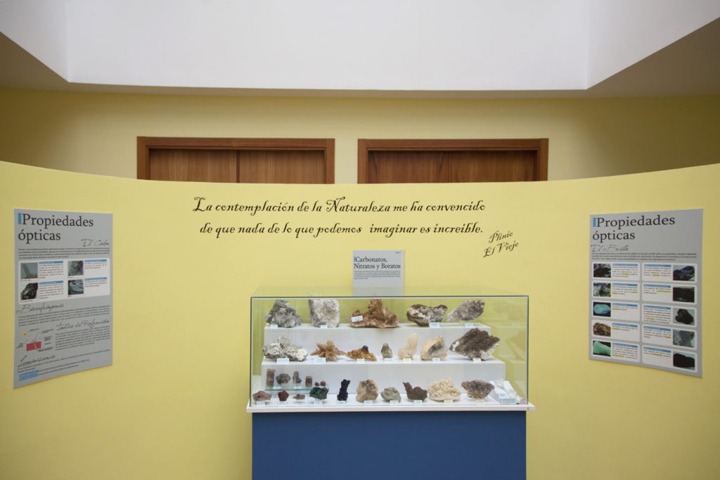 Exposición permanente de Mineralogía, compuesta por 600 piezas. Casa de las Culturas. Bembibre. León 2018