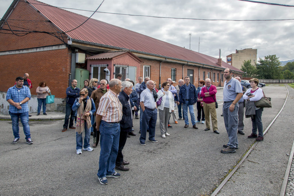Visita de antiguos trabajadores mineros de la Cuenca de Sabero, a la brigada de Salvamento Minero de Hunosa. Pozo Fondón. Langreo. Asturias 2017