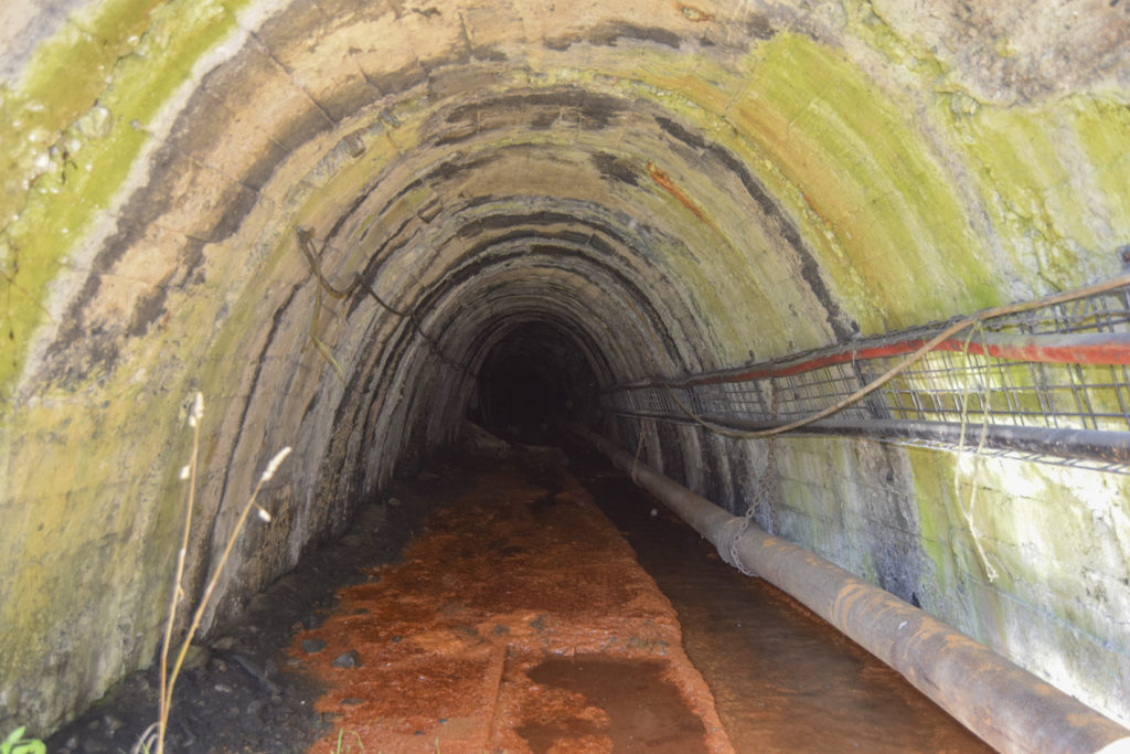 Instalaciones abandonadas de la Mina Santa Cruz. Santa Cruz del Sil. León 2018