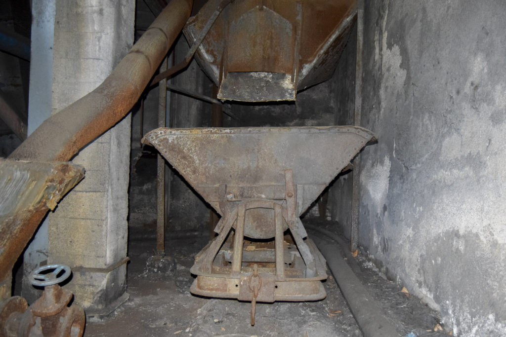 Instalaciones abandonadas del lavadero de La Recuelga, de Antracitas de Fabero. Santa Cruz del Sil. Páramo del Sil. León 2016