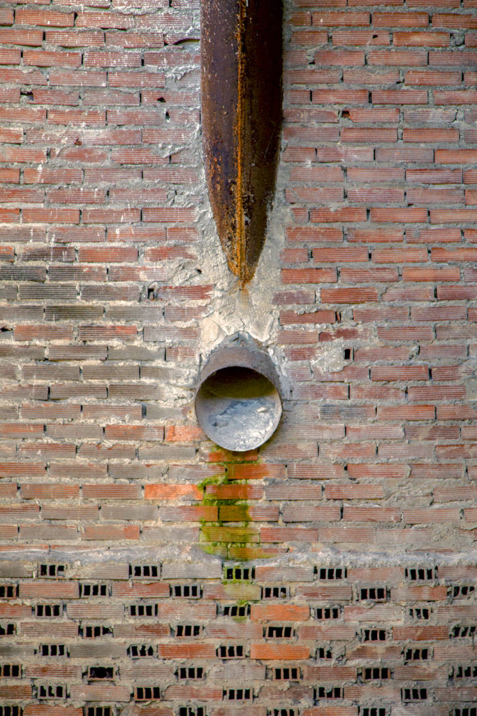 Instalaciones abandonadas de la Factoría de Nitrastur. Langreo. Asturias 2016