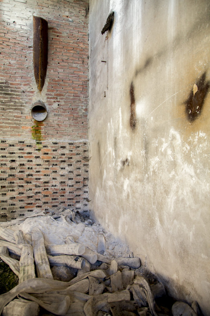 Instalaciones abandonadas de la Factoría de Nitrastur. Langreo. Asturias 2016