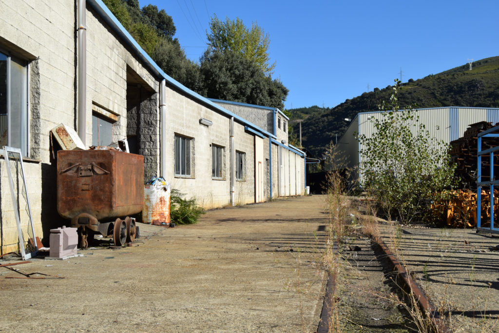 Instalaciones abandonadas de la Mina Santa Cruz. Santa Cruz del Sil. León 2018