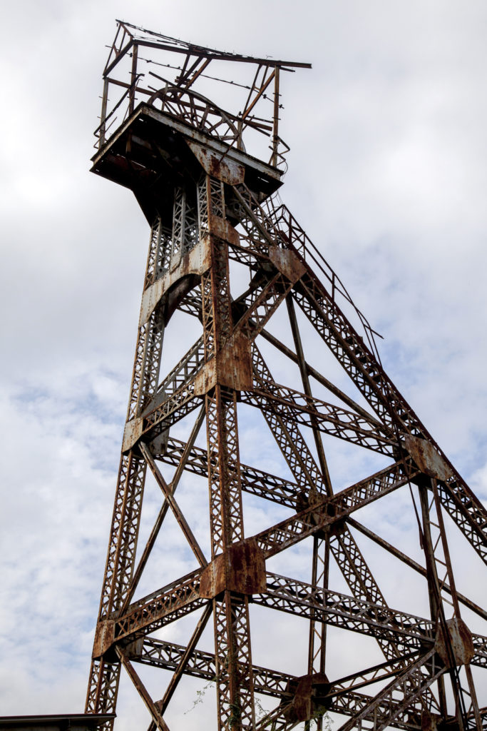 Instalaciones abandonadas de el  Pozo Llamas. Ablaña. Mieres. Asturias 2017