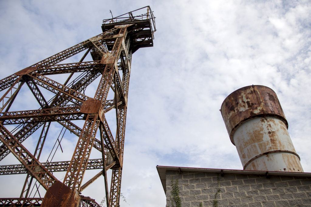 Instalaciones abandonadas de el  Pozo Llamas. Ablaña. Mieres. Asturias 2017
