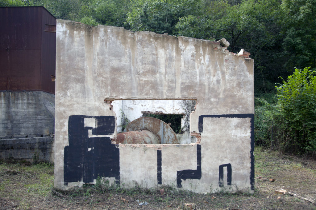 Instalaciones abandonadas de el  Pozo Llamas. Ablaña. Mieres. Asturias 2017