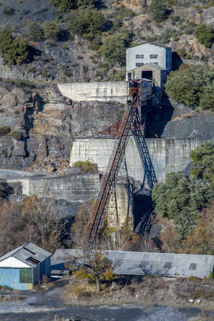 Instalaciones abandonadas de la Mina de Viloria Hermanos. Torre del Bierzo. León. 2017
