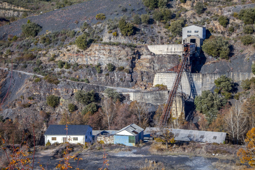 Instalaciones abandonadas de la Mina de Viloria Hermanos. Torre del Bierzo. León. 2017