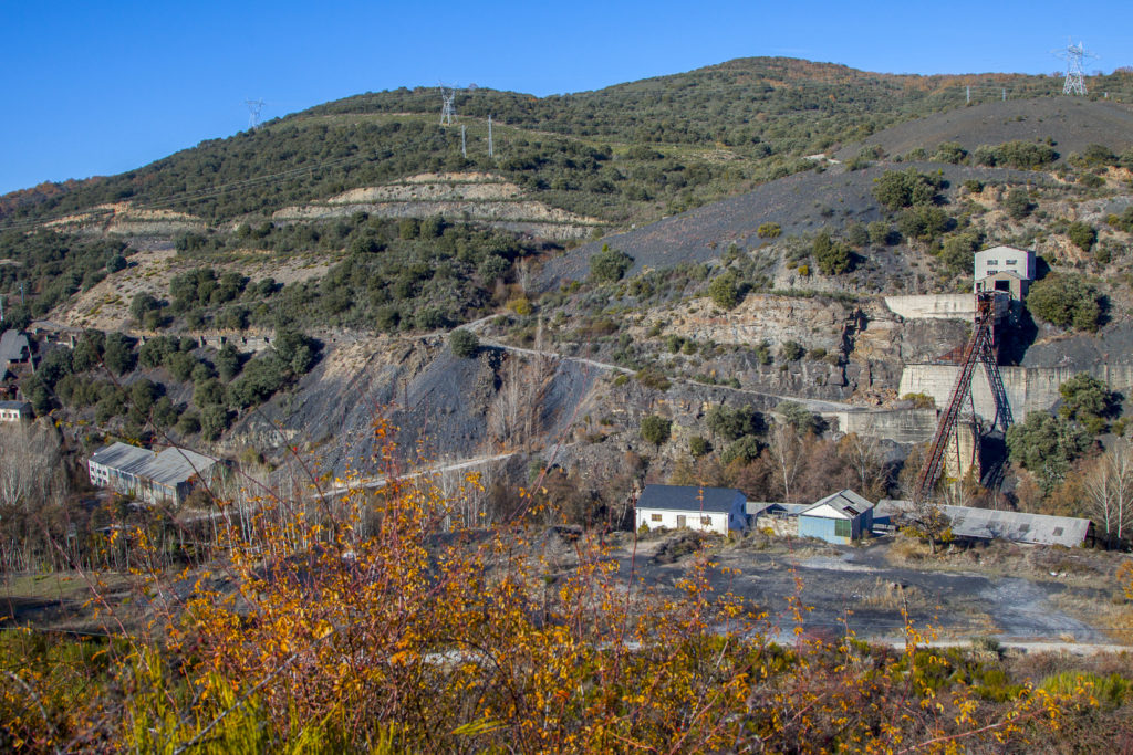 Instalaciones abandonadas de la Mina de Viloria Hermanos. Torre del Bierzo. León. 2017