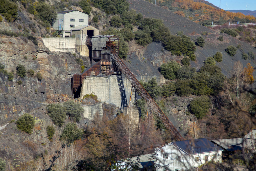 Instalaciones abandonadas de la Mina de Viloria Hermanos. Torre del Bierzo. León. 2017