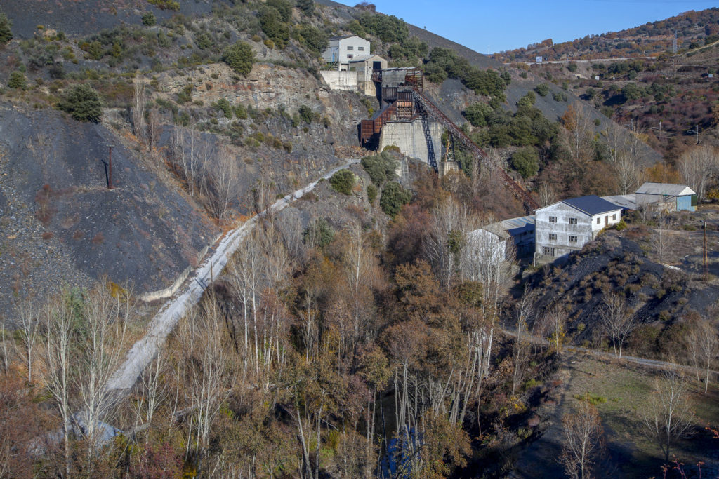 Instalaciones abandonadas de la Mina de Viloria Hermanos. Torre del Bierzo. León. 2017