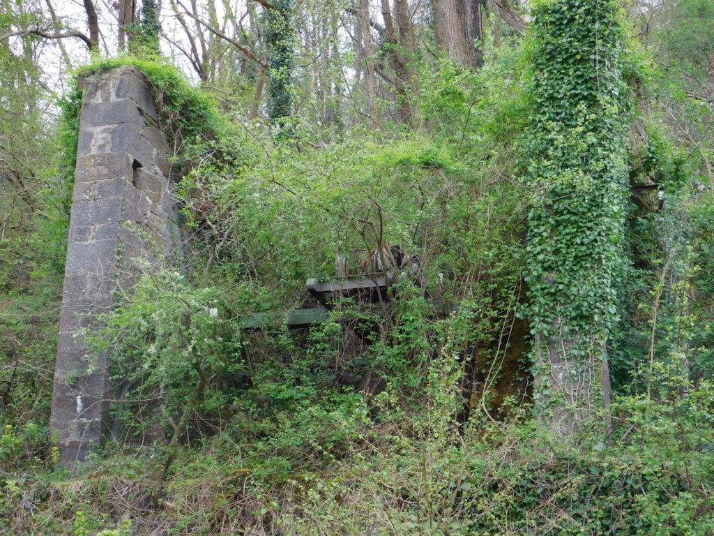 Restos de las Instalaciones antiguas de la Mina Coto Musel. Laviana. Asturias 2018
