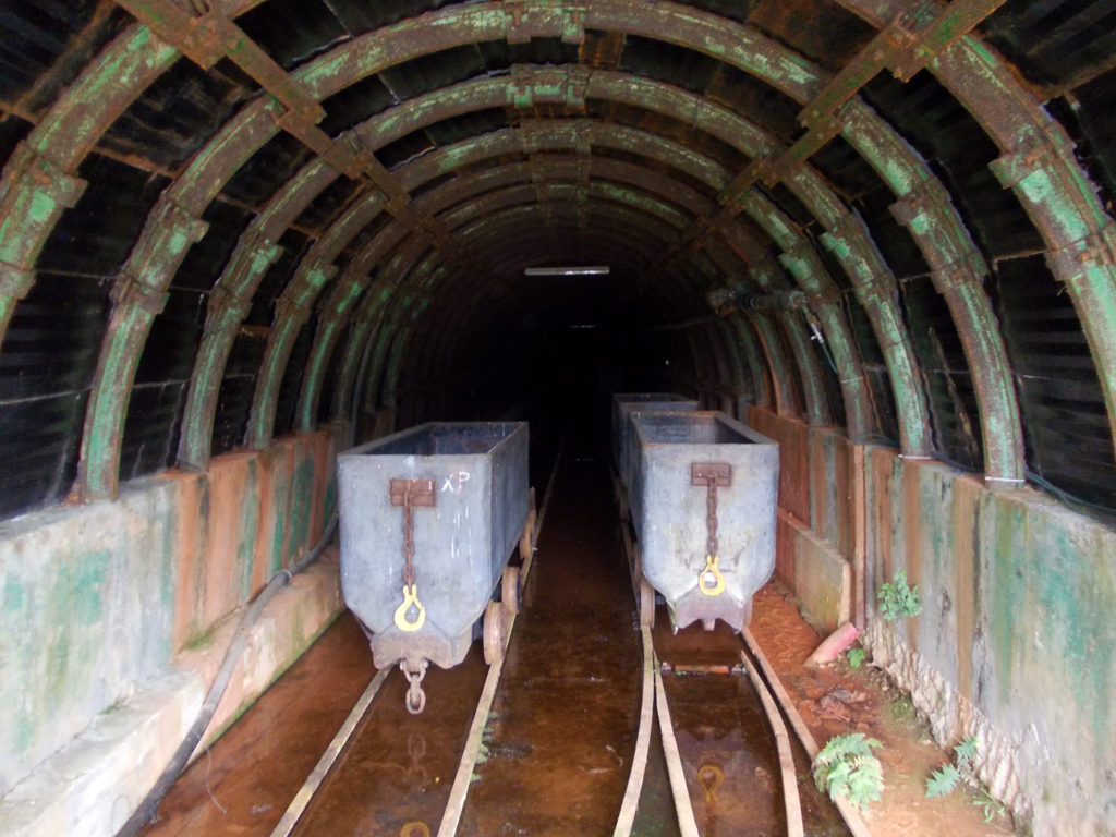 Bocamina de las Instalaciones abandonadas de la Mina MINEX, de UMINSA. San Andrés de las Puentes. Torre del Bierzo. León 2018
