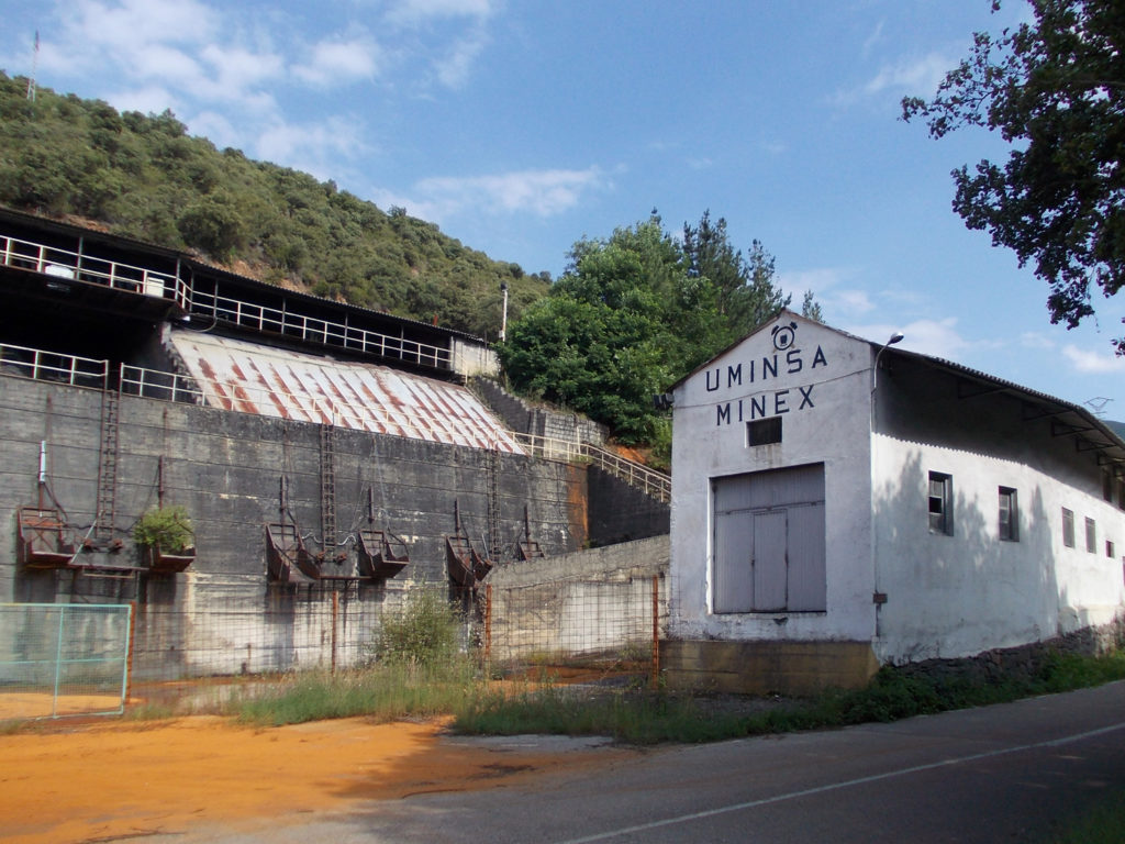 Instalaciones abandonadas de la Mina MINEX, de UMINSA. San Andrés de las Puentes. Torre del Bierzo. León 2018