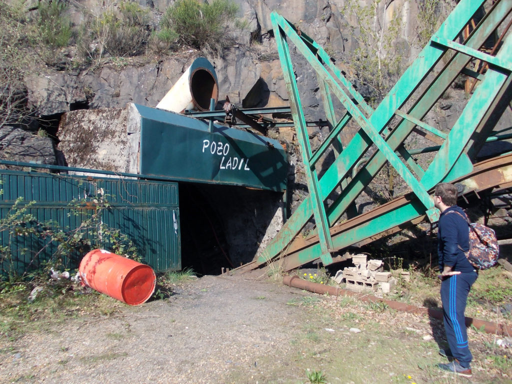 Instalaciones abandonadas del Pozo Ladil nuevo. Tremor de Arriba. León 2017