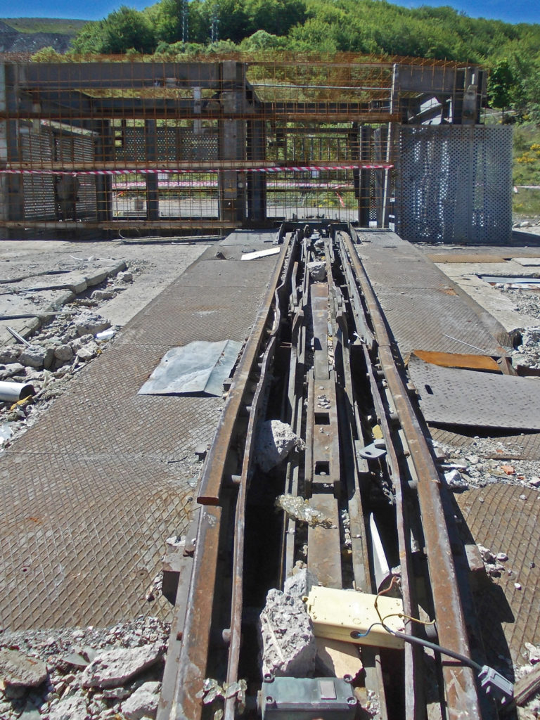 Restos de lo que era el Pozo Aurelio del Valle de la Hullera Vasco Leonesa. Santa Lucia de Gordon. León 2018