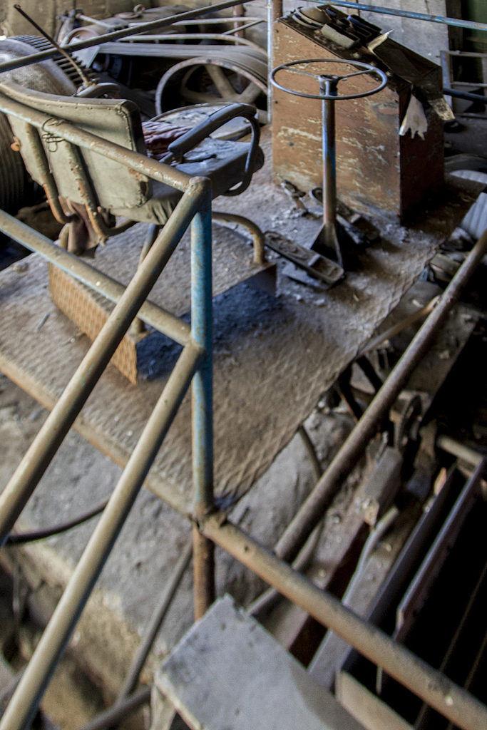 Sala de Maquinas de las instalaciones abandonadas de la Mina de Viloria Hermanos. Torre del Bierzo. León. 2017