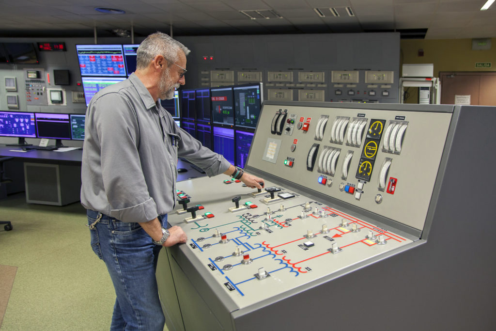 Sala de control de la Central Térmica de Soto de Ribera. EDP. Ribera de Arriba. Asturias 2019