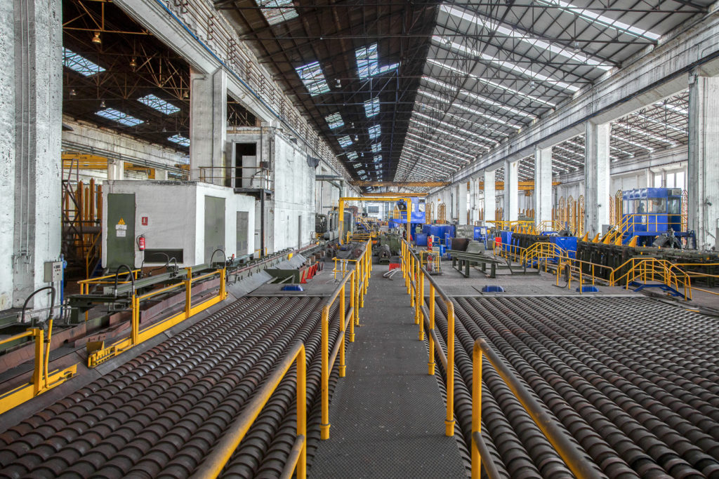Instalaciones cerradas de Fabrica de Mieres Tubos. Grupo Condesa. Mieres. Asturias 2018