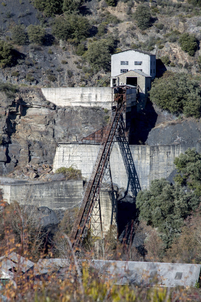 Instalaciones abandonadas de la Mina de Viloria Hermanos. Torre del Bierzo. León. 2017