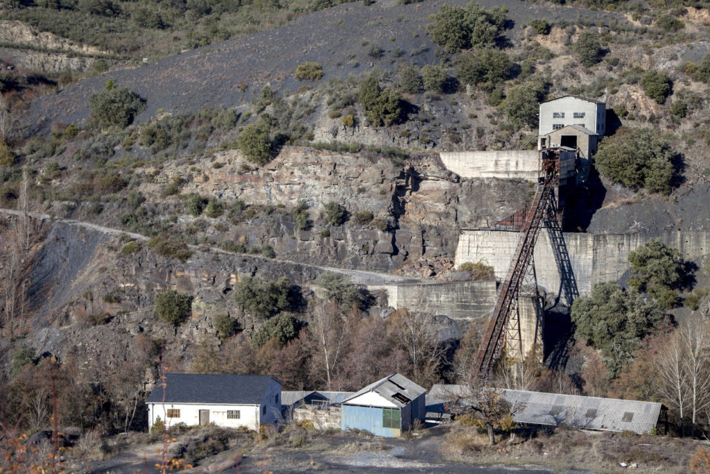 Instalaciones abandonadas de la Mina de Viloria Hermanos. Torre del Bierzo. León. 2017