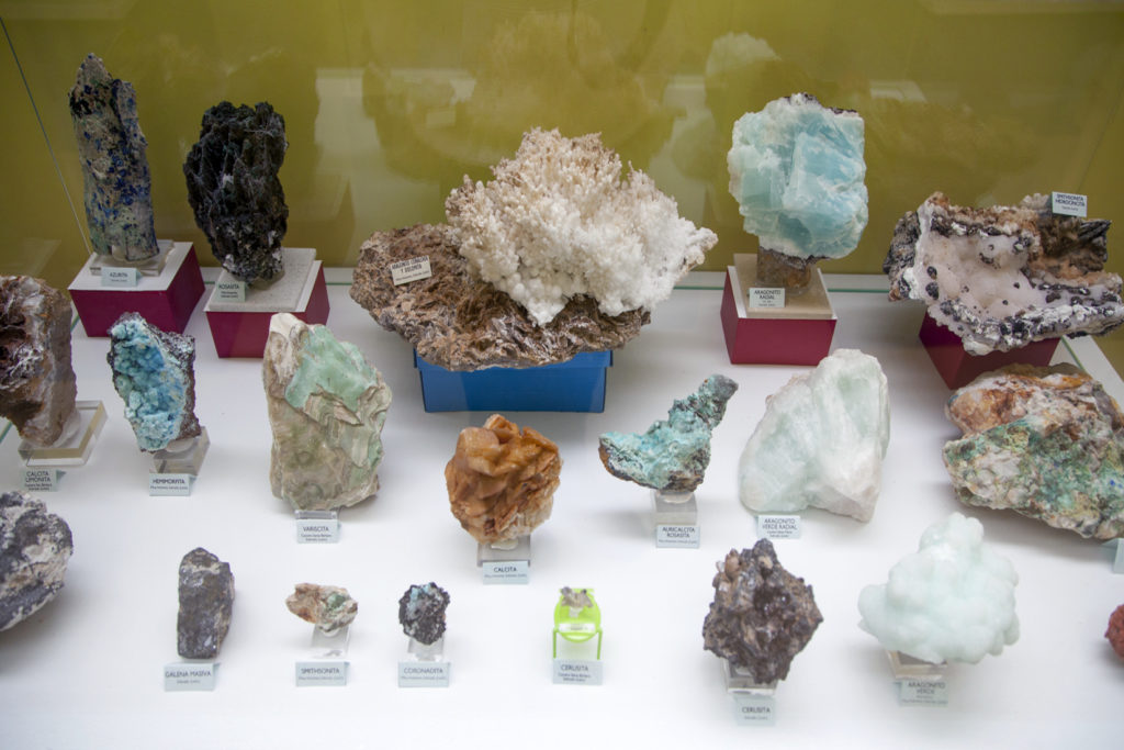 Exposición permanente de Mineralogía, compuesta por 600 piezas. Casa de las Culturas. Bembibre. León 2018