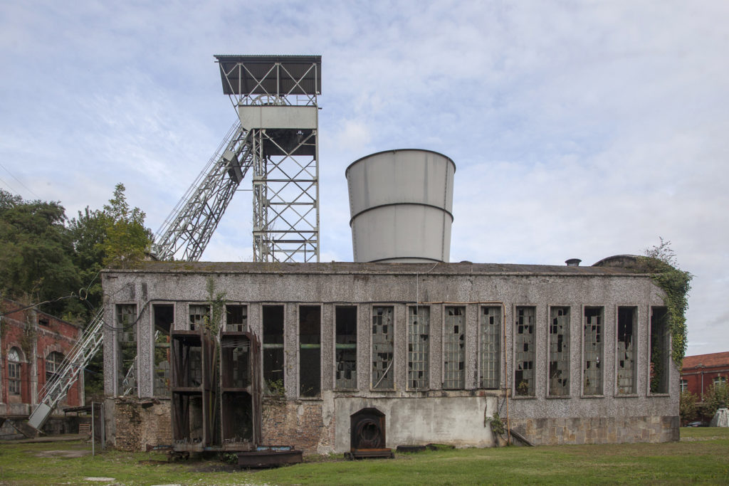 Instalaciones exteriores del Pozo Fondon. Langreo. Asturias 2017