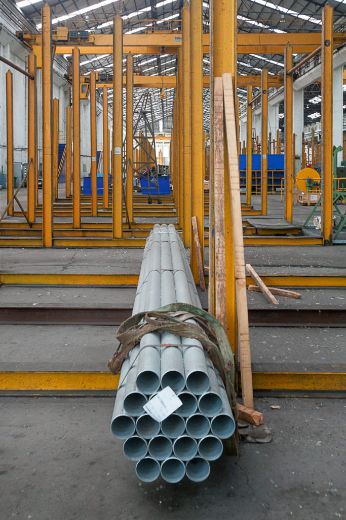Instalaciones cerradas de Fabrica de Mieres Tubos. Grupo Condesa. Mieres. Asturias 2018
