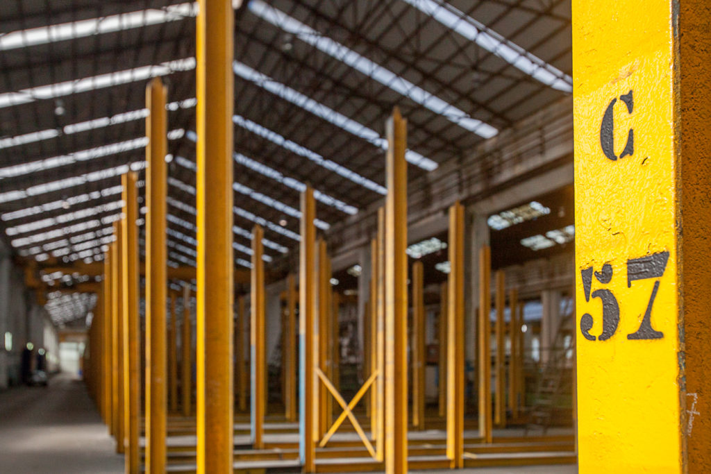 Instalaciones cerradas de Fabrica de Mieres Tubos. Grupo Condesa. Mieres. Asturias 2018