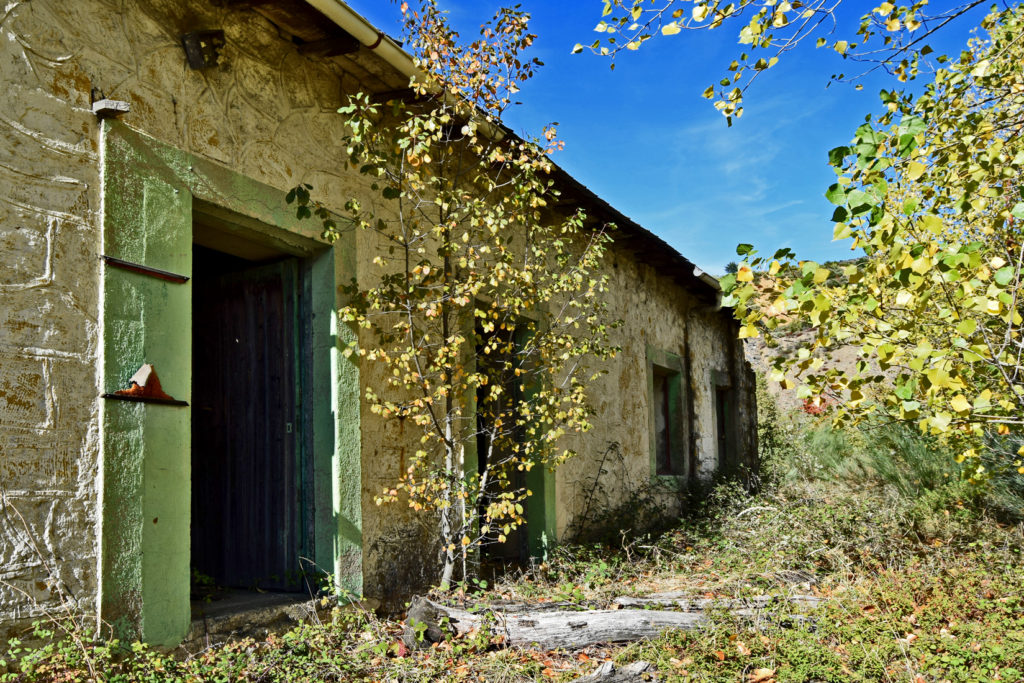 Vestuarios y lampisteria de las instalaciones abandonadas de Mina Jarrina. Fabero. Leon