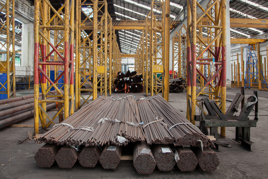 Instalaciones cerradas de Fabrica de Mieres Tubos. Grupo Condesa. Mieres. Asturias 2018