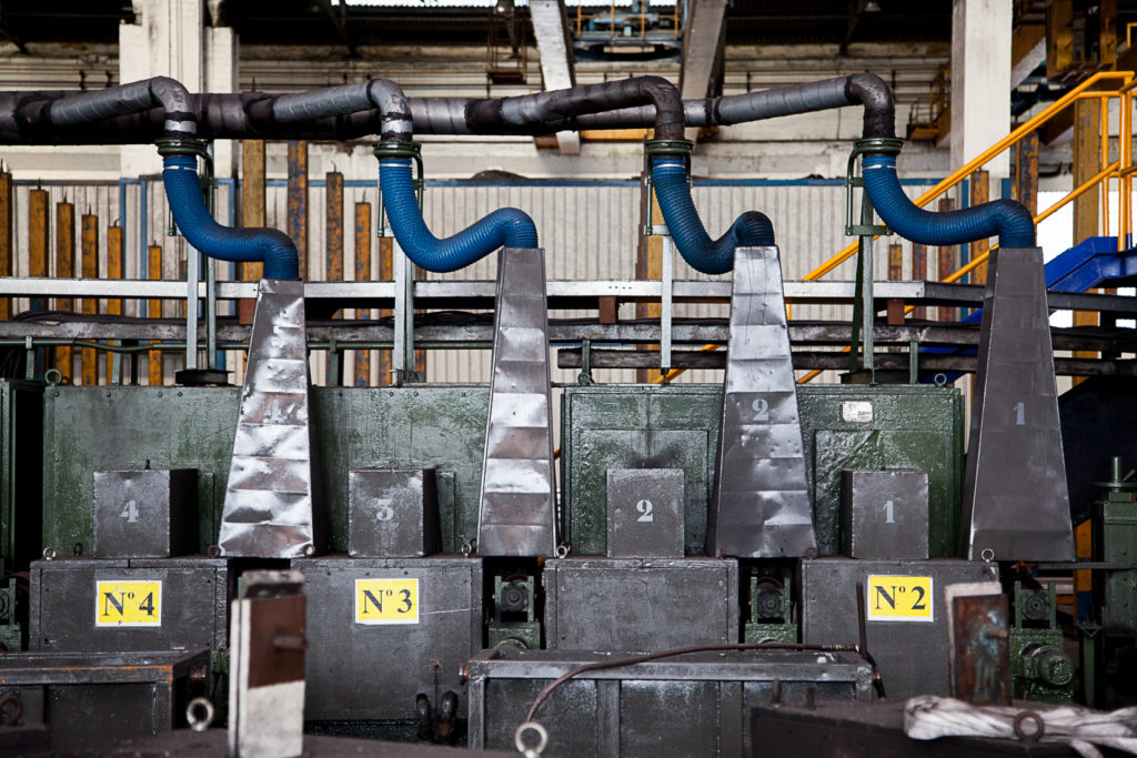 Instalaciones cerradas de Fabrica de Mieres Tubos. Grupo Condesa. Mieres. Asturias 2018