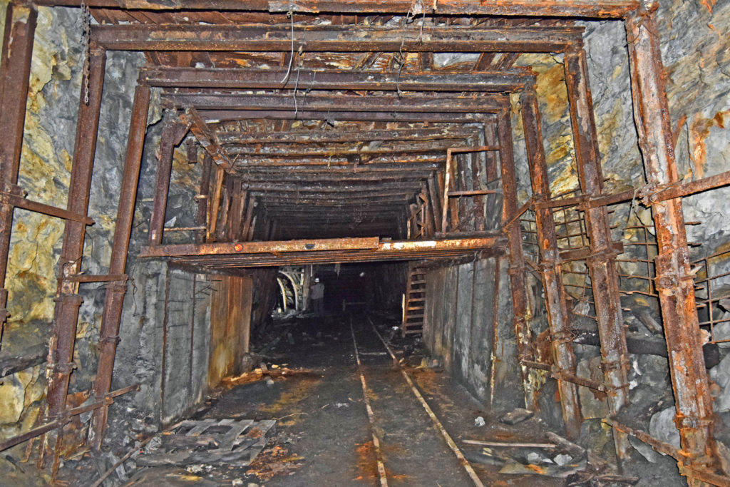 Tercera bocamina de las instalaciones abandonadas de la Mina Sorbeda. Sorbeda del Sil. Leon 2018