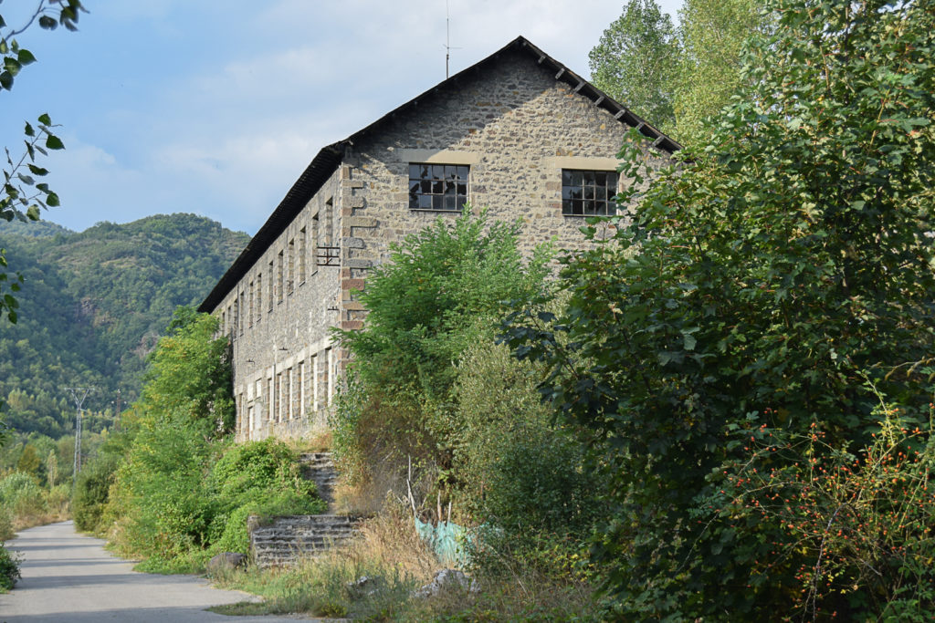 Vestuarios y oficinas de las antiguas instalaciones del Grupo Carrasconte. Villaseca de Laciana 2018