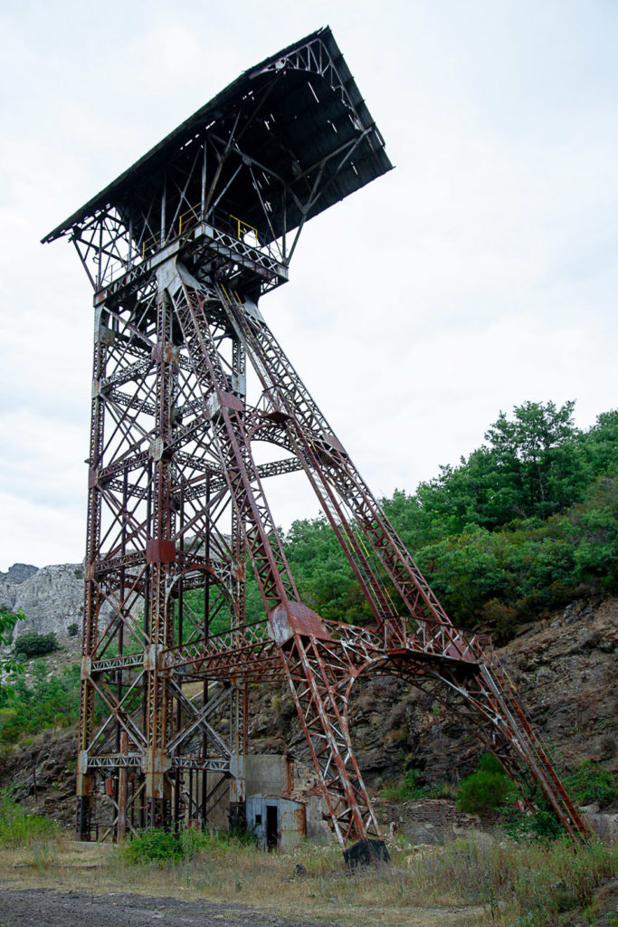 Instalaciones abandonadas del Pozo Ibarra. Ciñera. Leon 2019