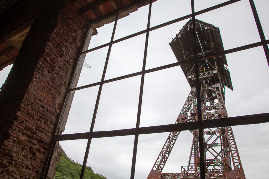 Instalaciones abandonadas del Pozo Ibarra. Ciñera. Leon 2019