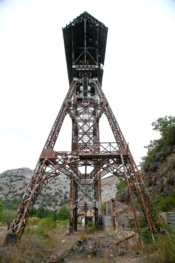 Instalaciones abandonadas del Pozo Ibarra. Ciñera. Leon 2019