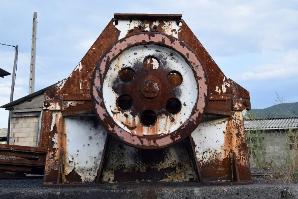 Maquinaria de las instalaciones abandonadas del Pozo Alicia. Fabero. León 2018