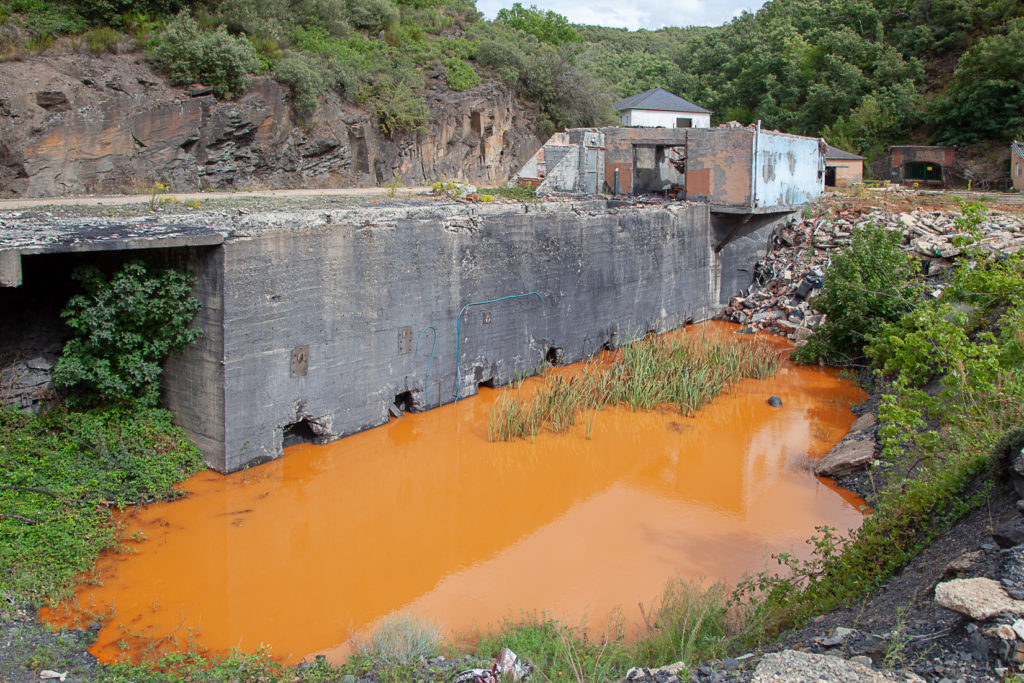 Instalaciones abandonadas de la mina de Antracitas de Brañuelas. Torre del Bierzo. Leon 2019