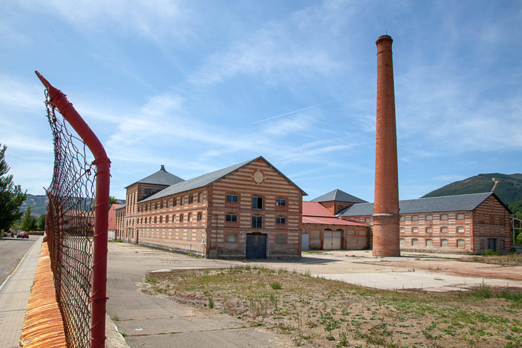 Fabrica de Talco, antigua azucarera de la Vasco – Leonesa. Boñar. Leon 2019