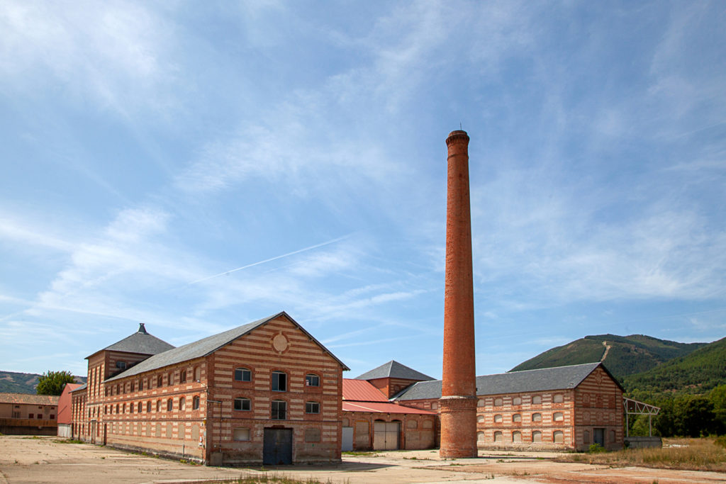 Fabrica de Talco, antigua azucarera de la Vasco – Leonesa. Boñar. Leon 2019