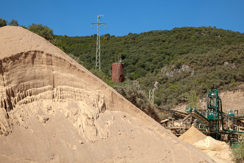 Cantera Santa Barbara. Hormigones y aridos Sindo Castro. Requejo. Leon 2019