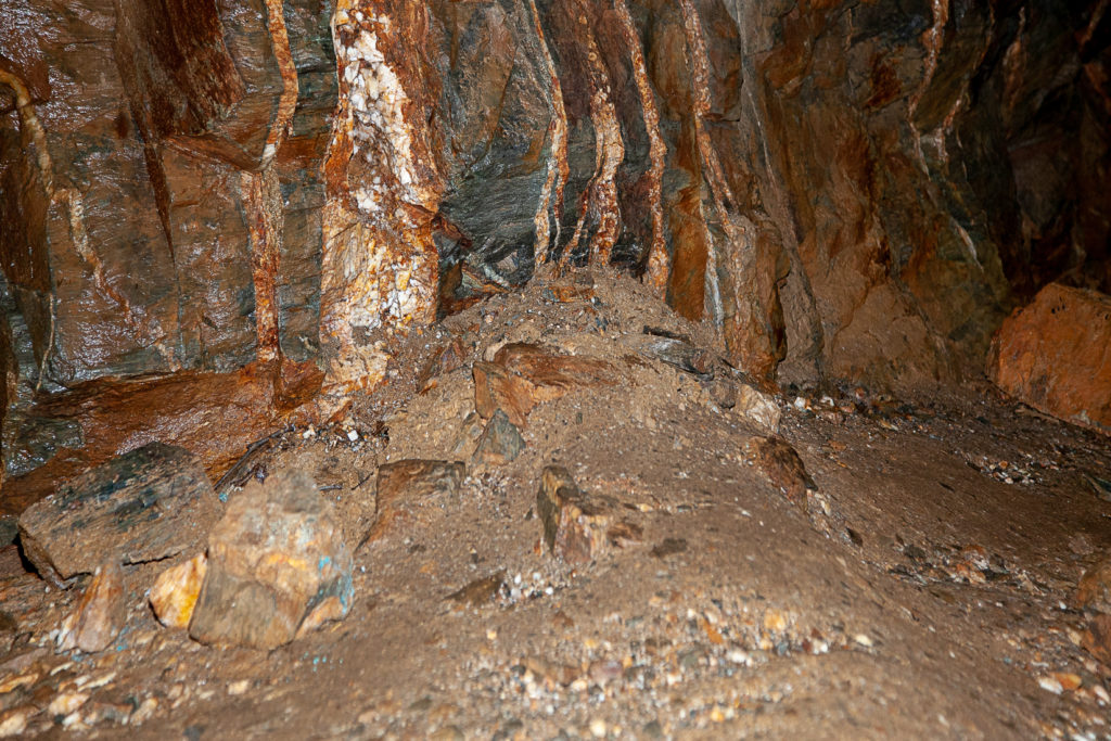 Galería interior de la Mina de Wolframio de la Peña del Seo. León. Cadafresnas 2019